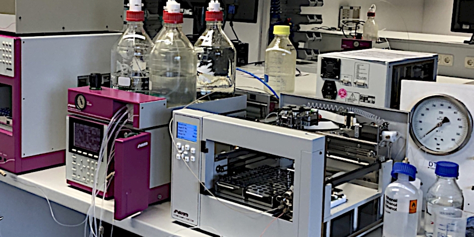 Laboratory for homeopathic drug research with various analytical devices and measuring instruments